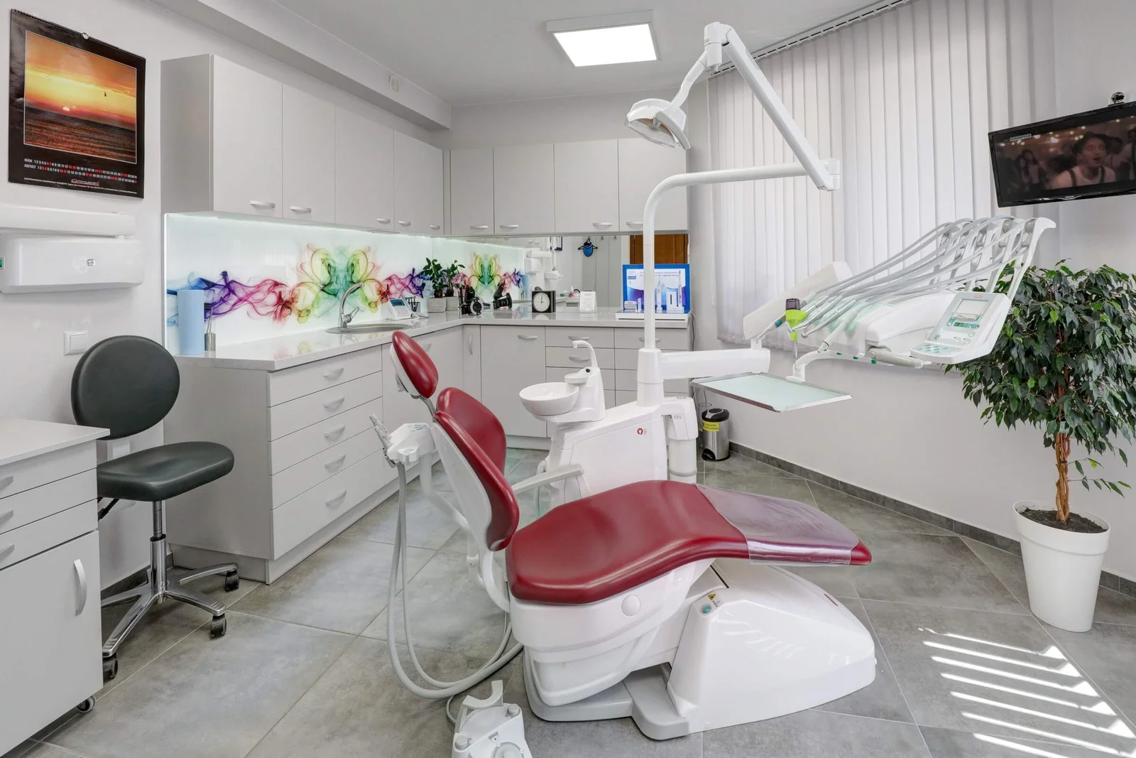 Стоматологична Практика Д-р Мариета Минева